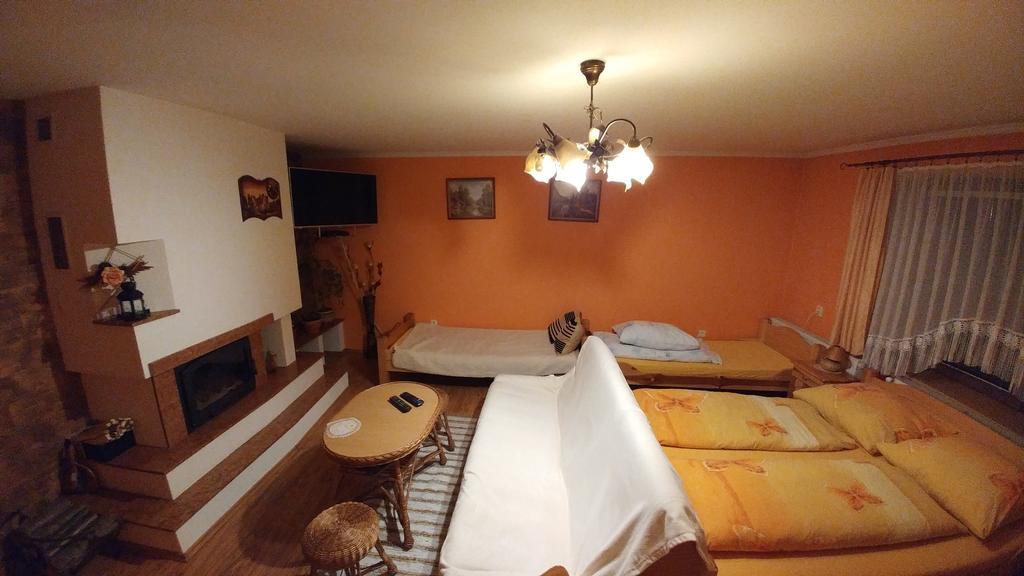 Hotel Privat U Zdenky Tvrdosin Exterior foto