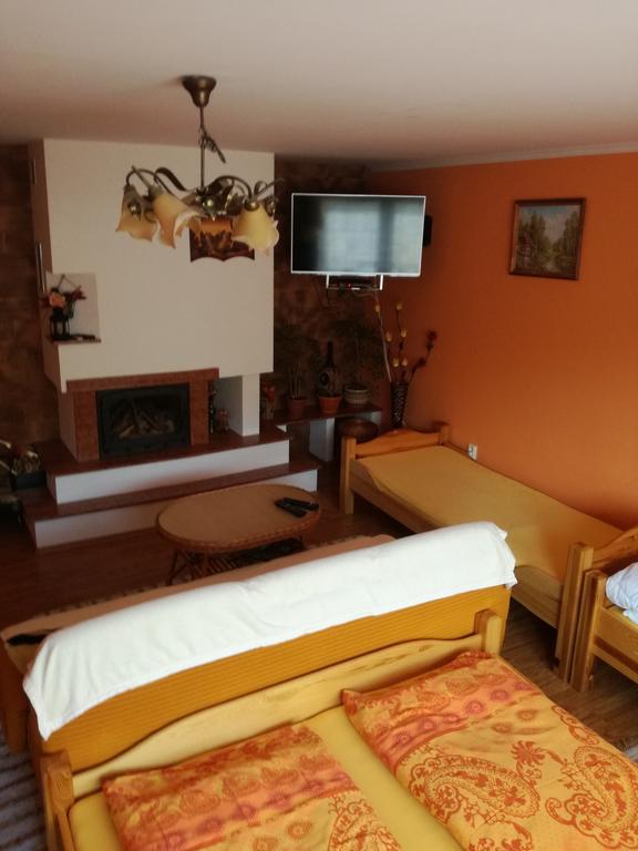 Hotel Privat U Zdenky Tvrdosin Exterior foto